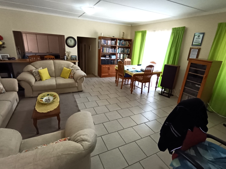 3 Bedroom Property for Sale in Jeffreys Bay Central Eastern Cape